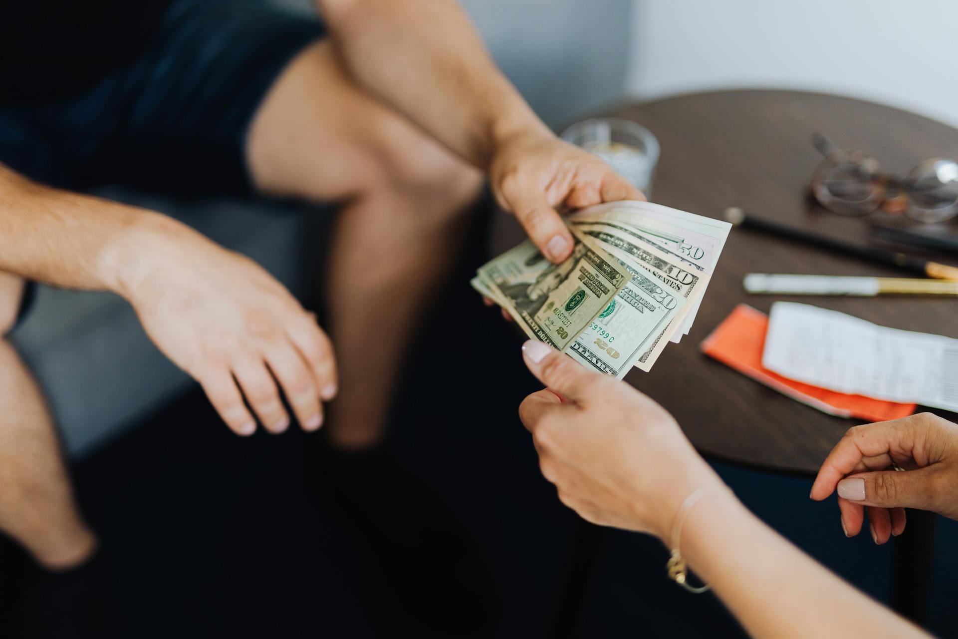 When Is the Right Time to Apply Online for Short Term Lending?